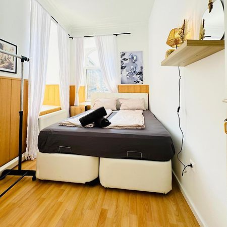 Comfy Rooms In A Shared Apt, 8Min To Rathausplatz Wien Eksteriør bilde