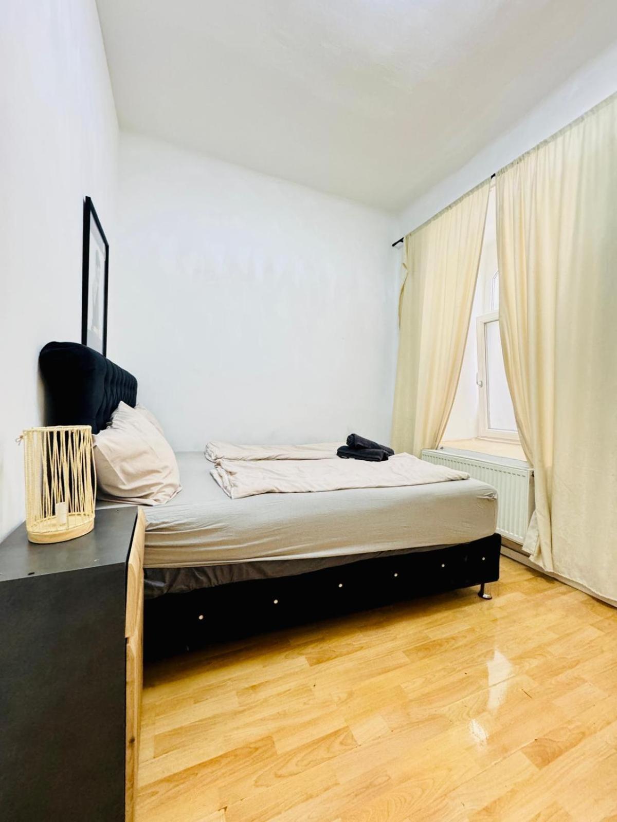 Comfy Rooms In A Shared Apt, 8Min To Rathausplatz Wien Eksteriør bilde
