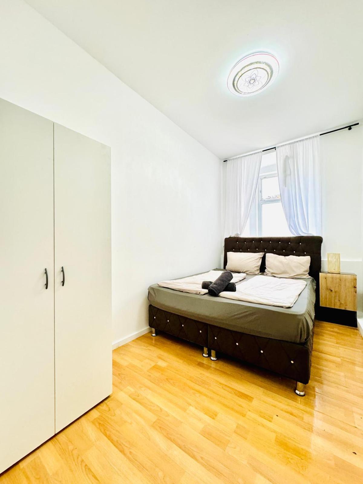 Comfy Rooms In A Shared Apt, 8Min To Rathausplatz Wien Eksteriør bilde