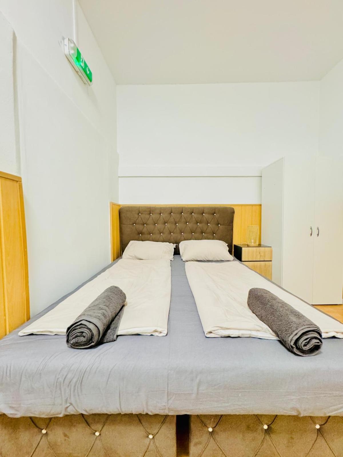 Comfy Rooms In A Shared Apt, 8Min To Rathausplatz Wien Eksteriør bilde