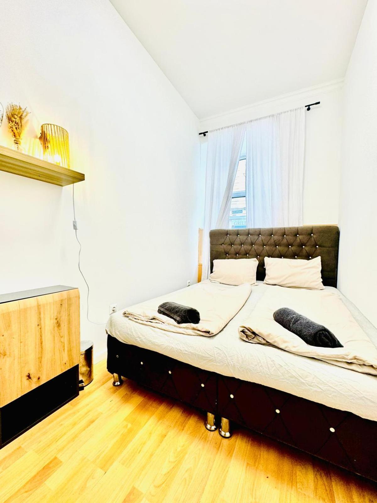 Comfy Rooms In A Shared Apt, 8Min To Rathausplatz Wien Eksteriør bilde