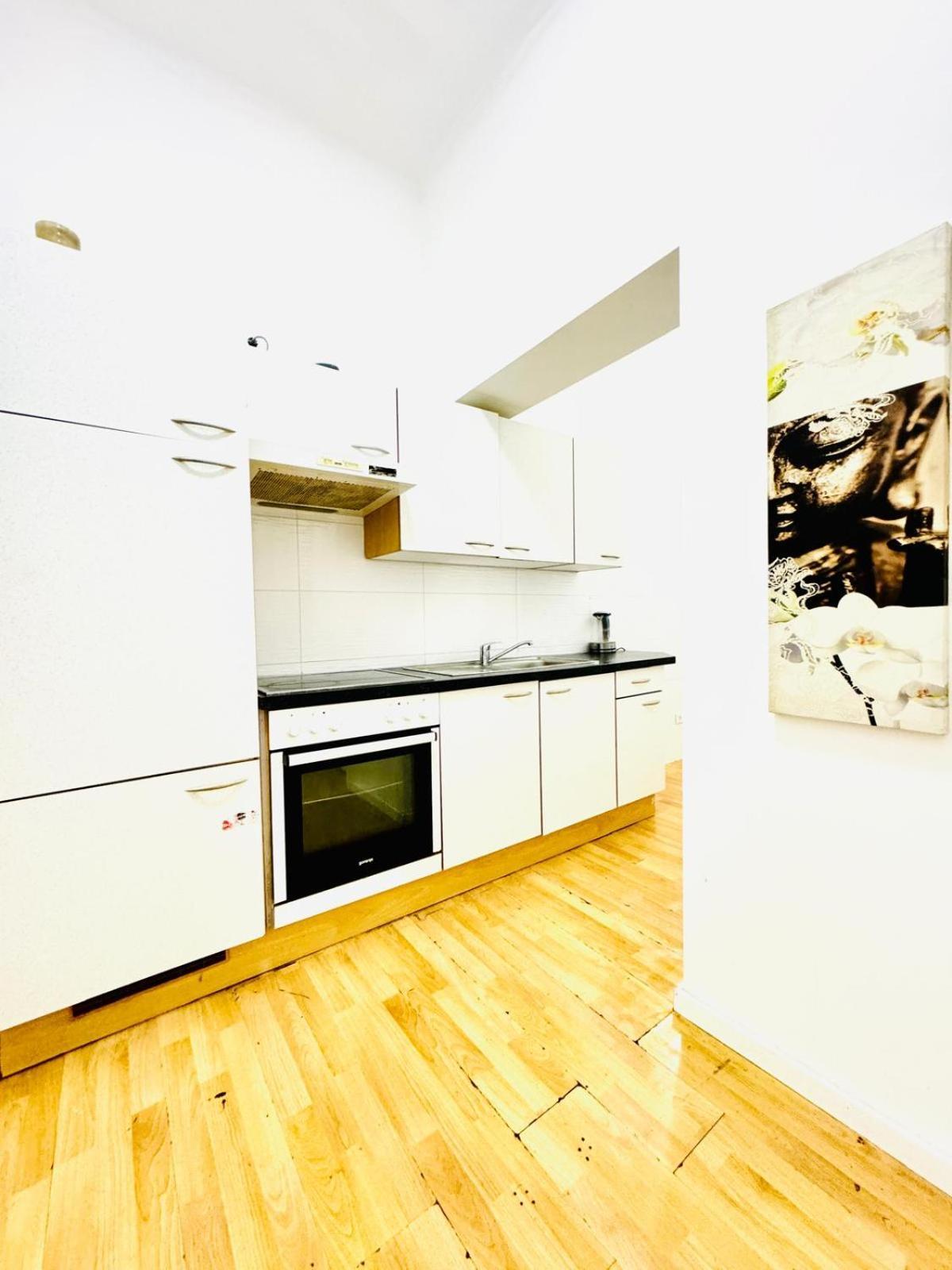 Comfy Rooms In A Shared Apt, 8Min To Rathausplatz Wien Eksteriør bilde