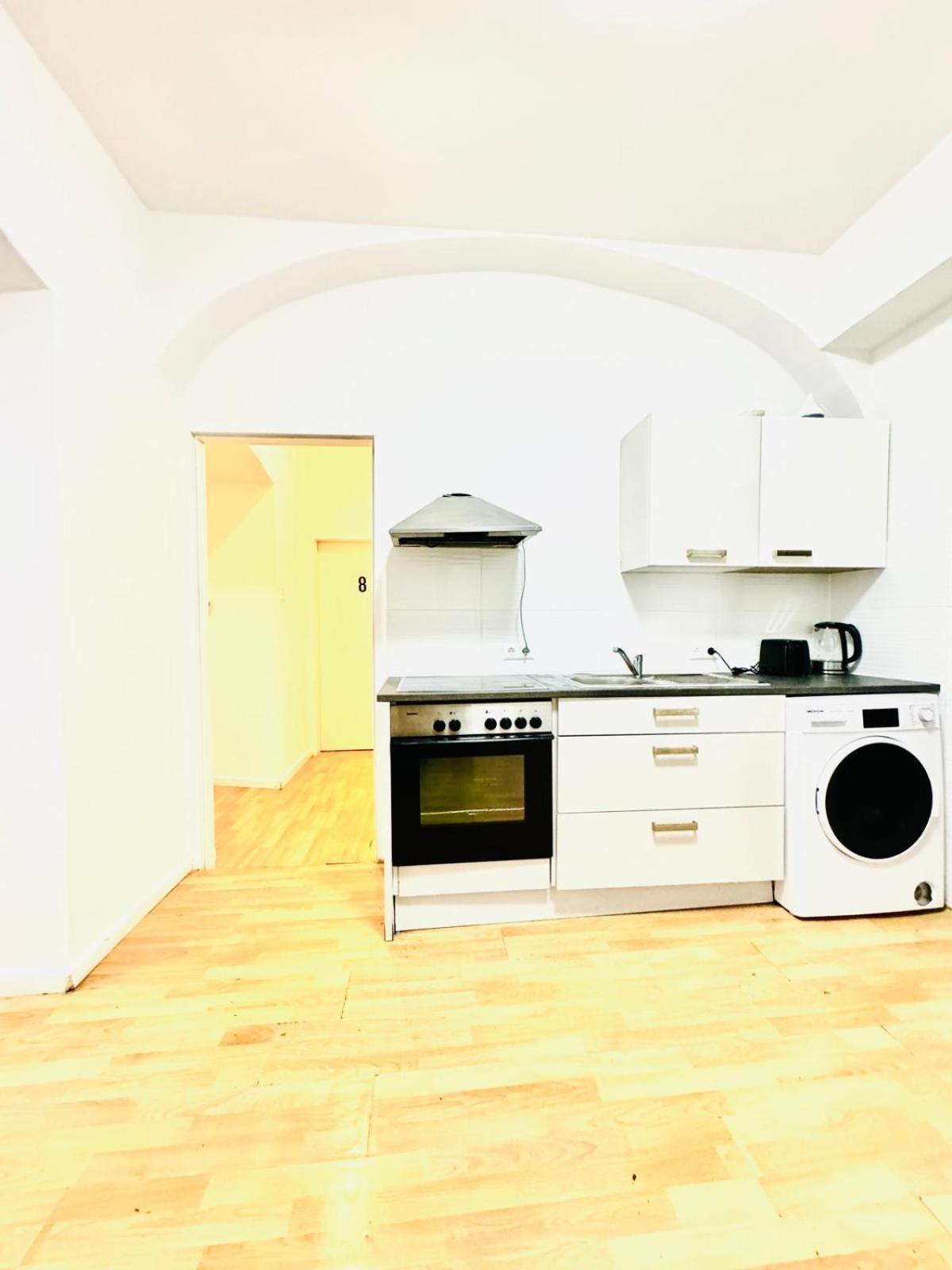 Comfy Rooms In A Shared Apt, 8Min To Rathausplatz Wien Eksteriør bilde