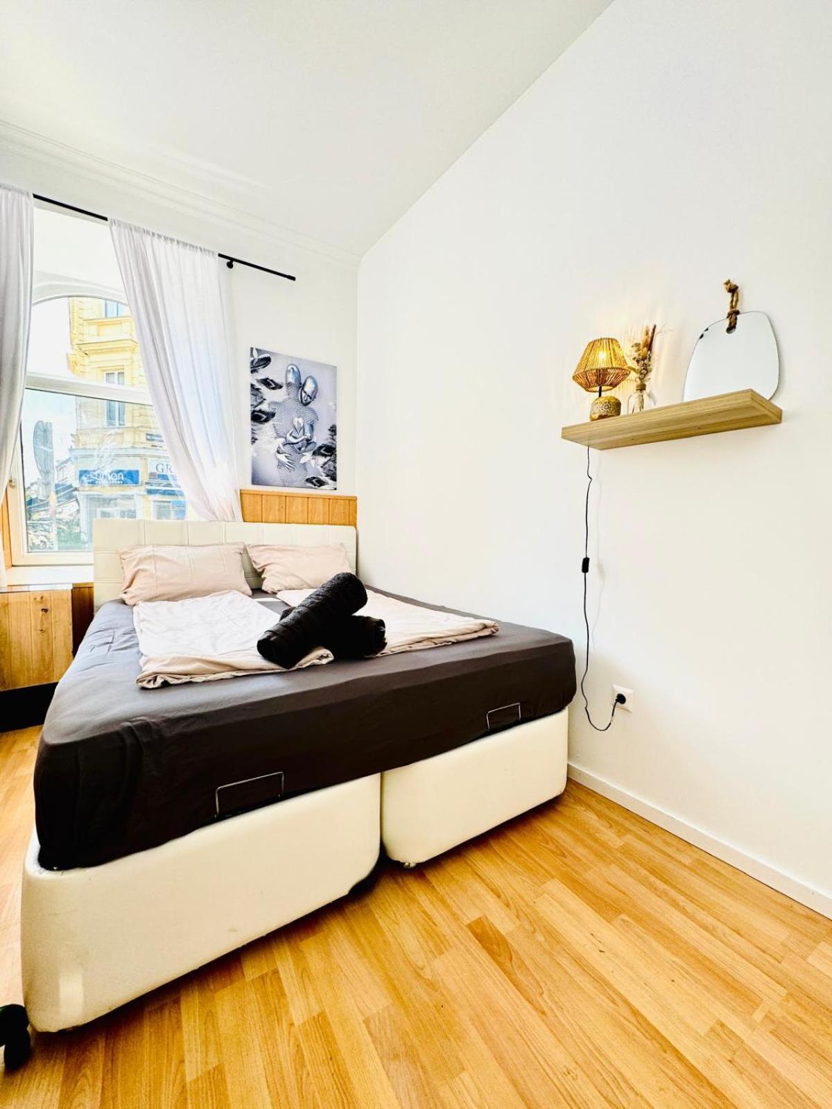 Comfy Rooms In A Shared Apt, 8Min To Rathausplatz Wien Eksteriør bilde